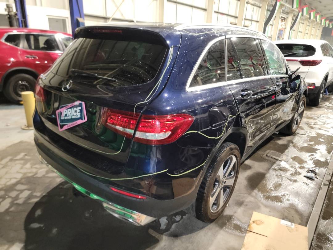 2018 MERCEDES BENZ GLC-300 — 60752 Miles — Lot 22121010 - Marhaba Auctions Used Cars - Image 4