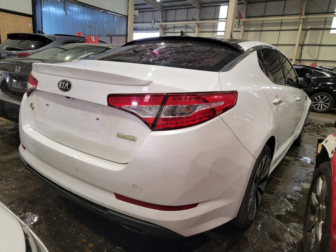 2013 KIA K5 — 224264 KM — Lot 026190 — Main - Marhaba Auctions Used Cars - Image 4