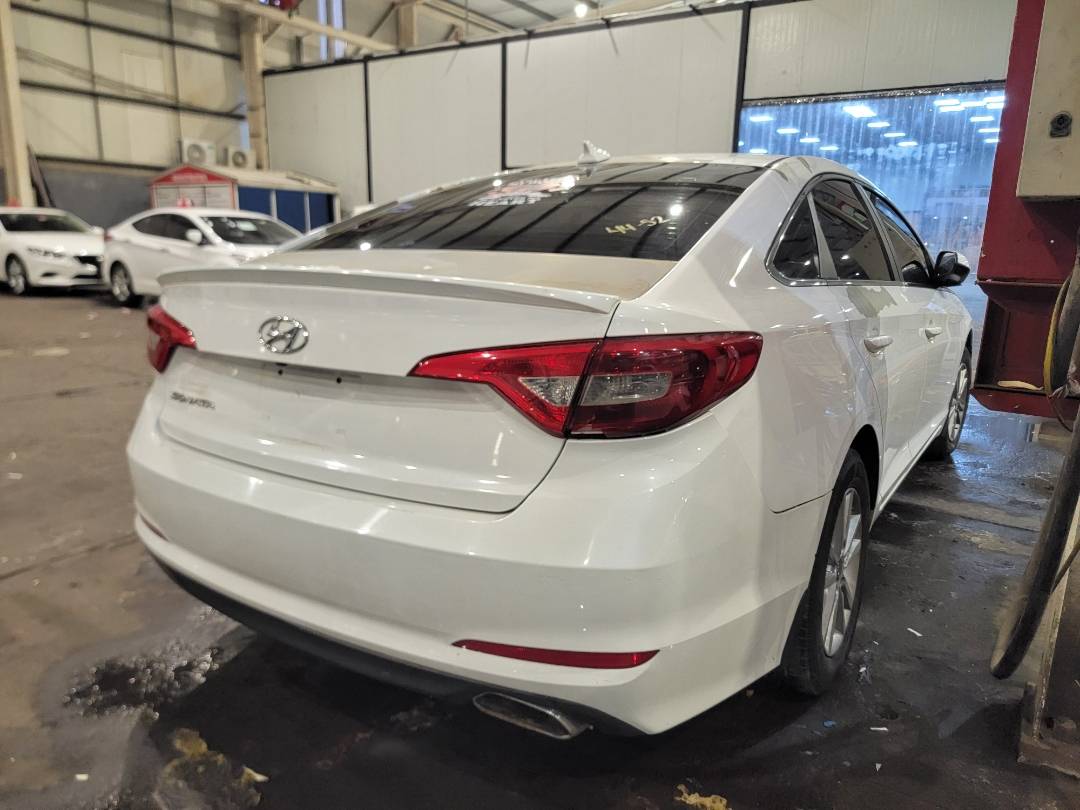 2015 HYUNDAI SONATA — 176930 Miles — Lot FH213516 — Main - Marhaba Auctions Used Cars - Image 3
