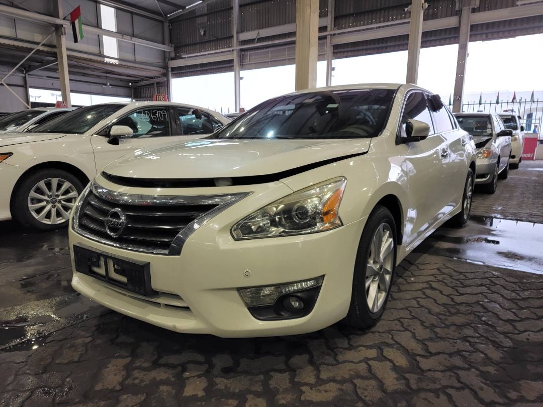 2014 NISSAN ALTIMA — 319815 KM — Lot P1EC200863 — Main - Marhaba Auctions Used Cars - Image 5