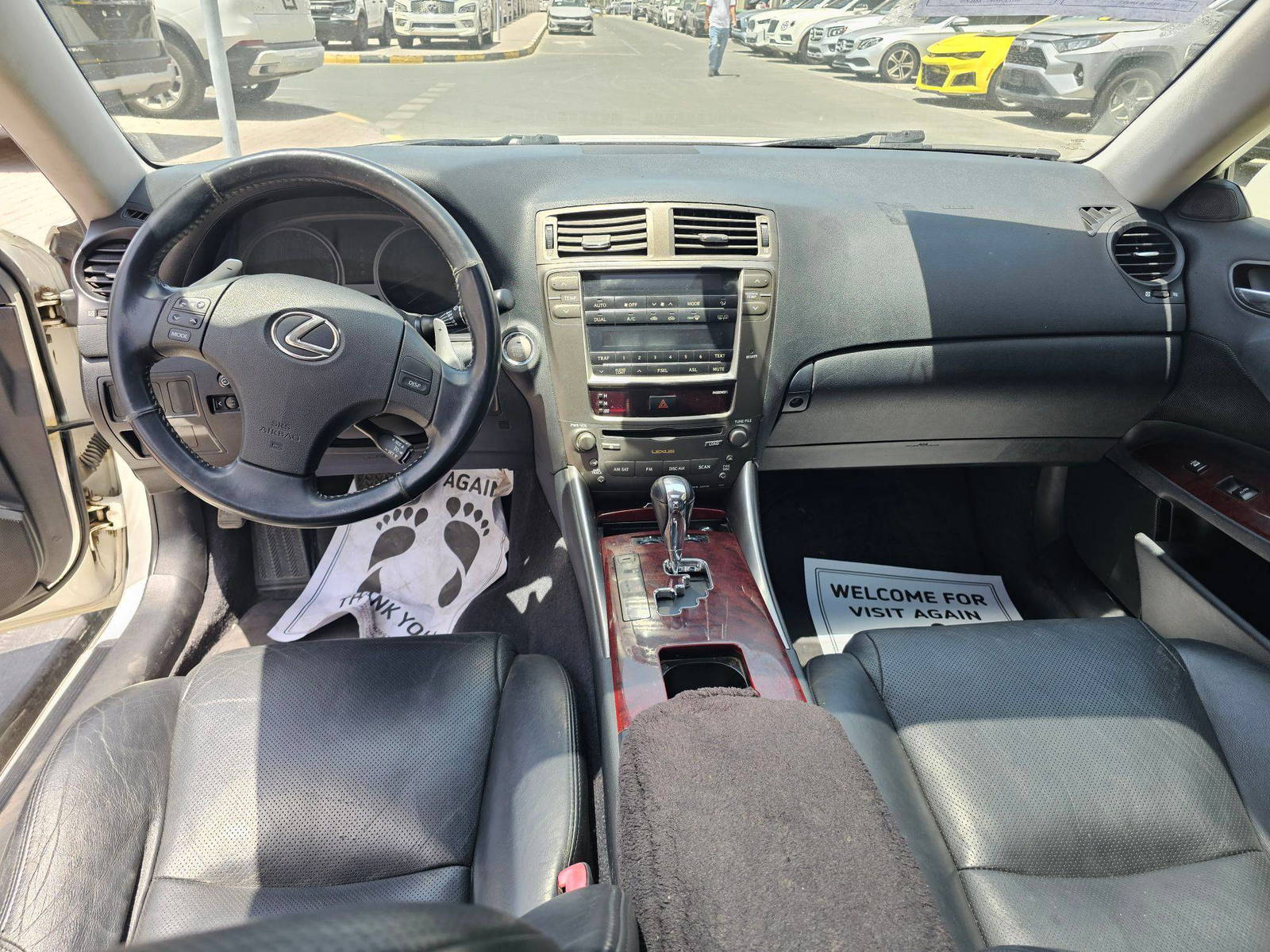 2006 LEXUS IS 250 — 149521 KM — Lot 165006024 — Souq - Marhaba Auctions Used Cars - Image 8