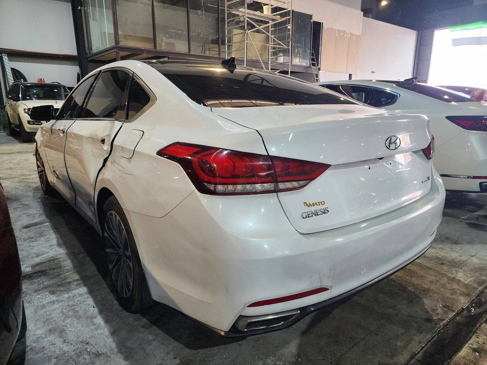 HYUNDAI GENESIS 2015 - Marhaba Auction Used Cars - Image 6