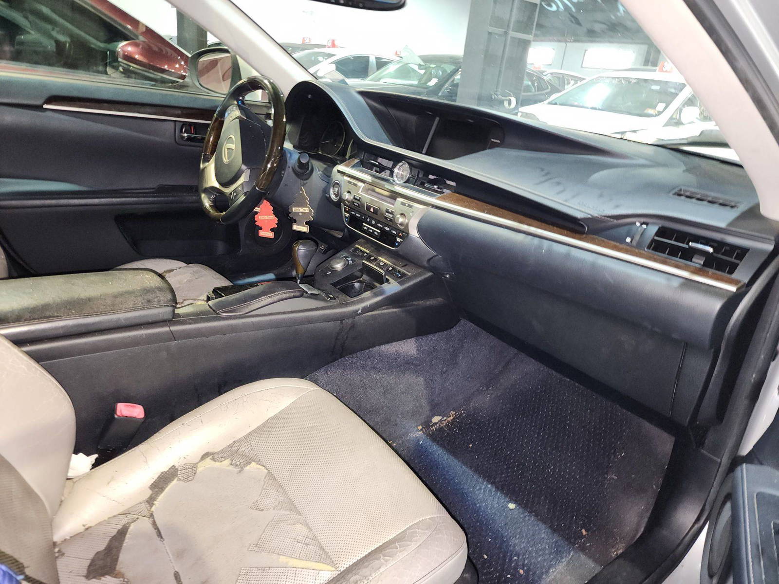 2013 LEXUS ES 350 — 166163 Miles — Lot 39674252 — Main - Marhaba Auctions Used Cars - Image 7