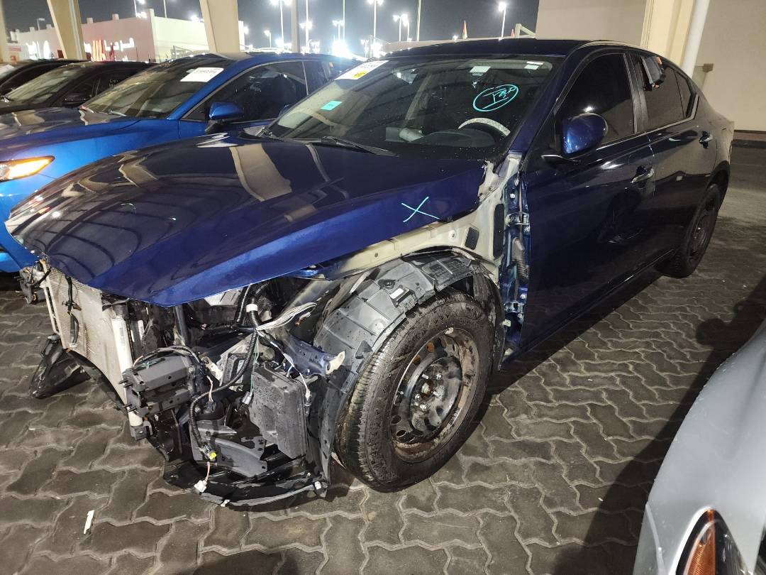 2019 NISSAN ALTIMA — 94424 Miles — Lot 37912299 - Marhaba Auctions Used Cars - Image 4