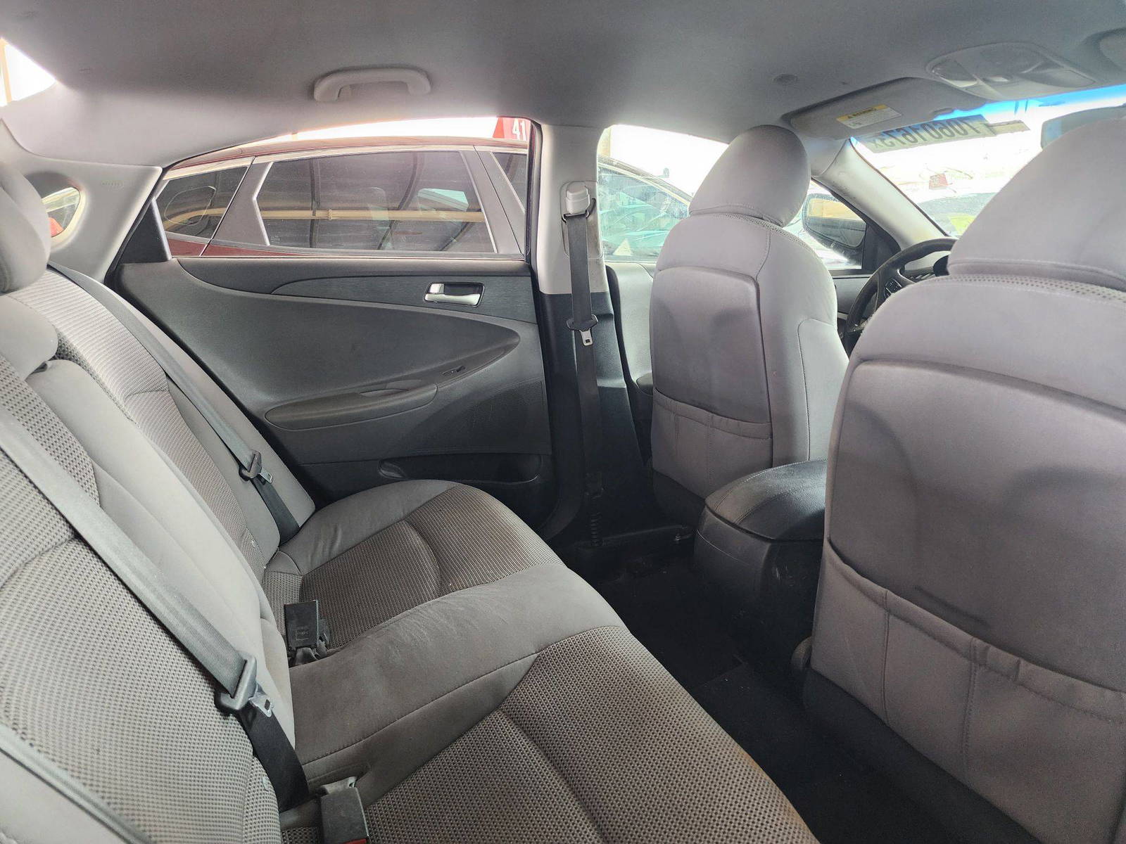 2011 HYUNDAI SONATA — 112300 Miles — Lot 99790 — Souq - Marhaba Auctions Used Cars - Image 3