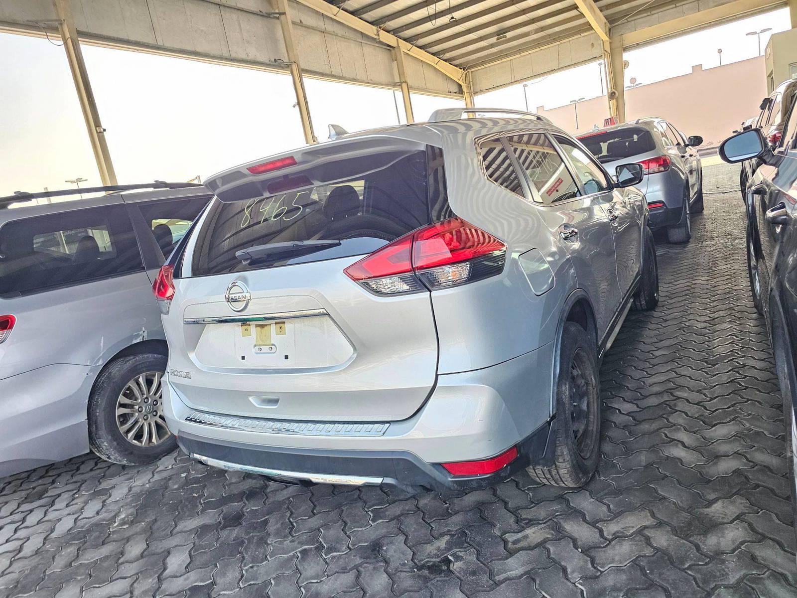 NISSAN ROGUE 2017 - Marhaba Auction Used Cars - Image 5