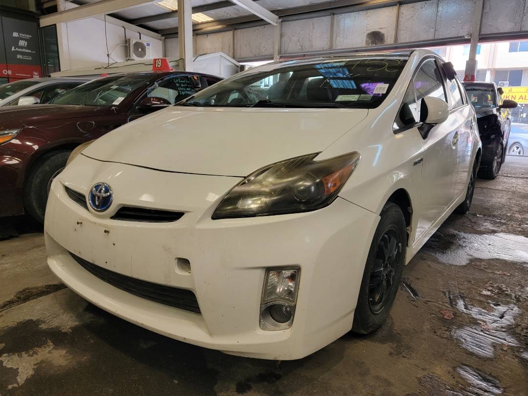 2010 TOYOTA PRIUS — 247549 Miles — Lot 38129975 — Main - Marhaba Auctions Used Cars - Image 5