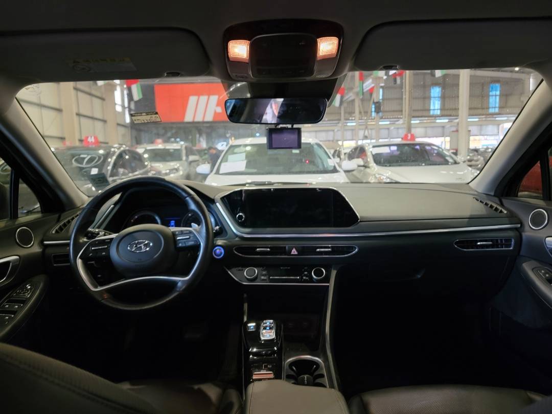 2020 HYUNDAI SONATA — 133561 KM — Lot 098900 — Main - Marhaba Auctions Used Cars - Image 8