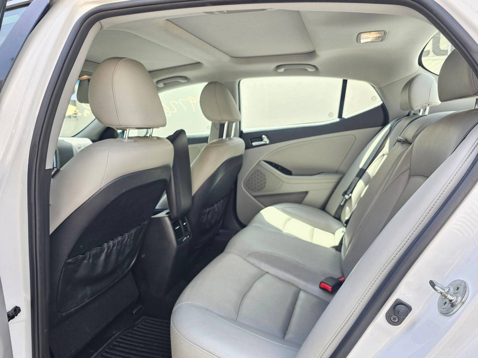 2014 KIA OPTIMA — 100225 Miles — Lot 79726324 — Souq - Marhaba Auctions Used Cars - Image 6