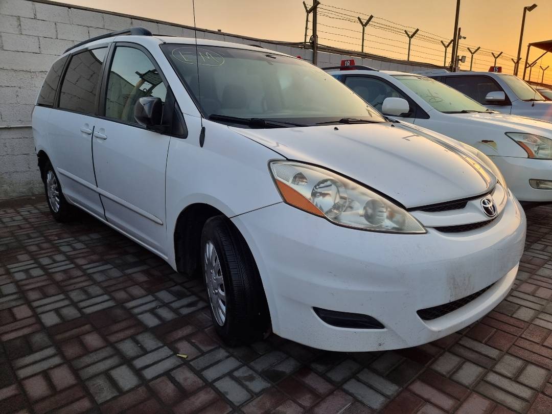 2009 TOYOTA SIENNA — 221438 Miles — Lot 125487 — Ind. 12 - Marhaba Auctions Used Cars - Image 3