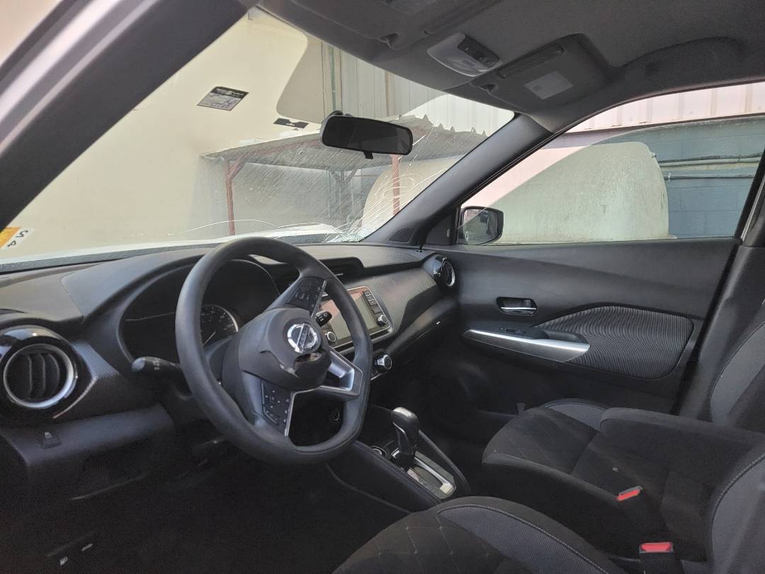 2019 NISSAN KICKS — 53343 Miles — Lot 60310 — Main - Marhaba Auctions Used Cars - Image 6