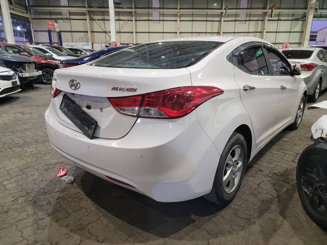 2012 HYUNDAI AVANTE — 127439 KM — Lot 445155 — Main - Marhaba Auctions Used Cars - Image 6