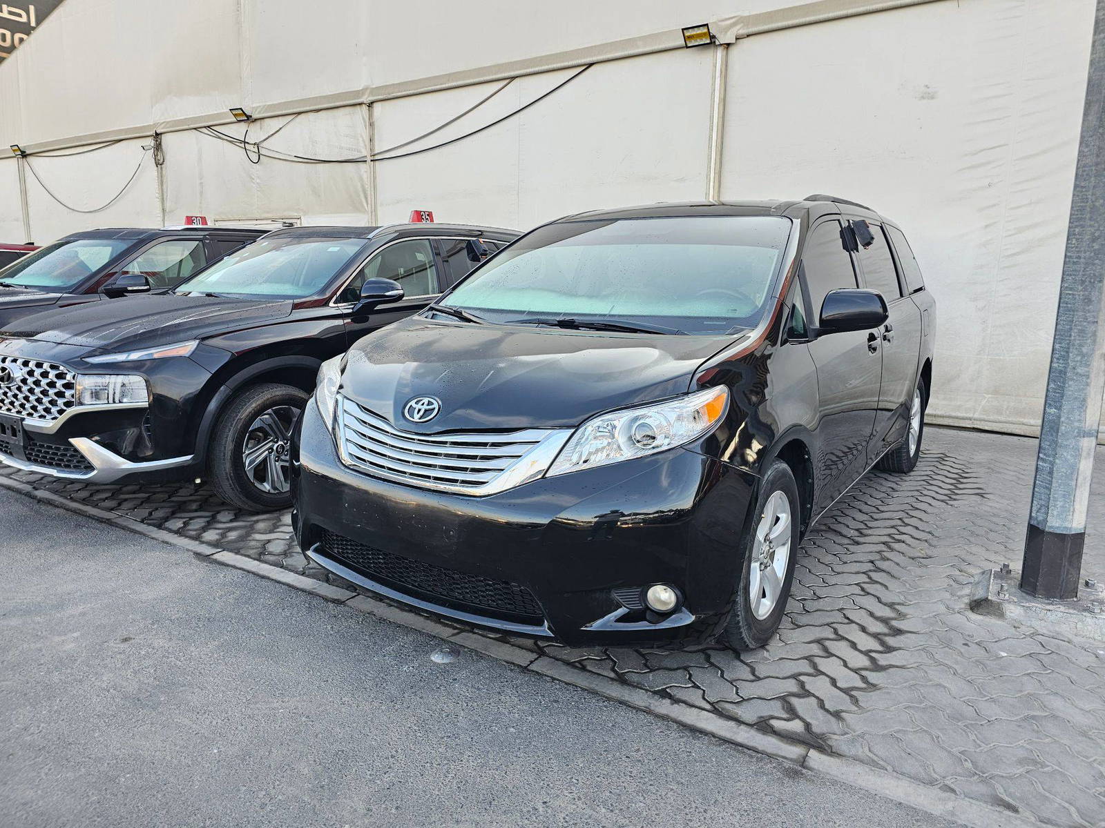 2011 TOYOTA SIENNA — 282438 Miles — Lot S055686 — Souq - Marhaba Auctions Used Cars - Image 6