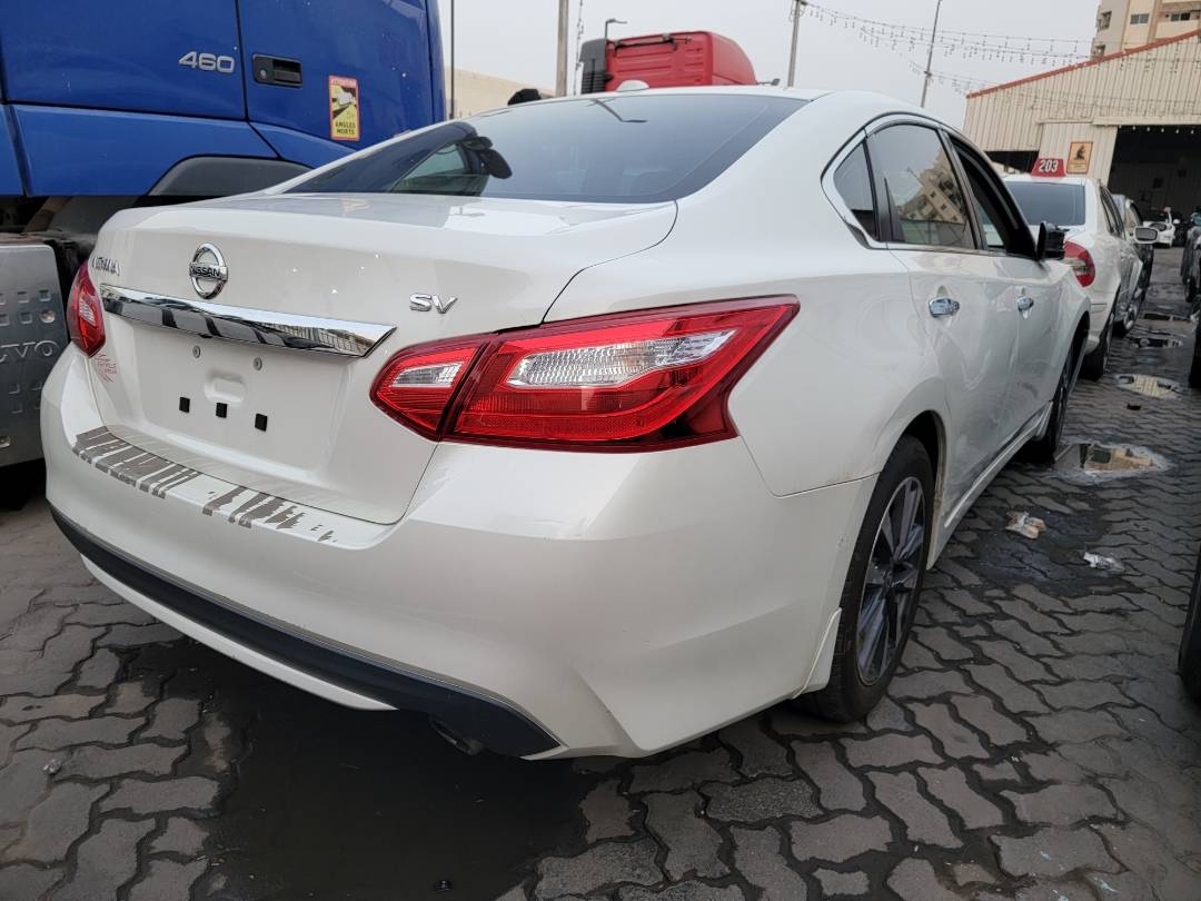 2016 NISSAN ALTIMA — 135007 Miles — Lot C170550 — Main - Marhaba Auctions Used Cars - Image 3
