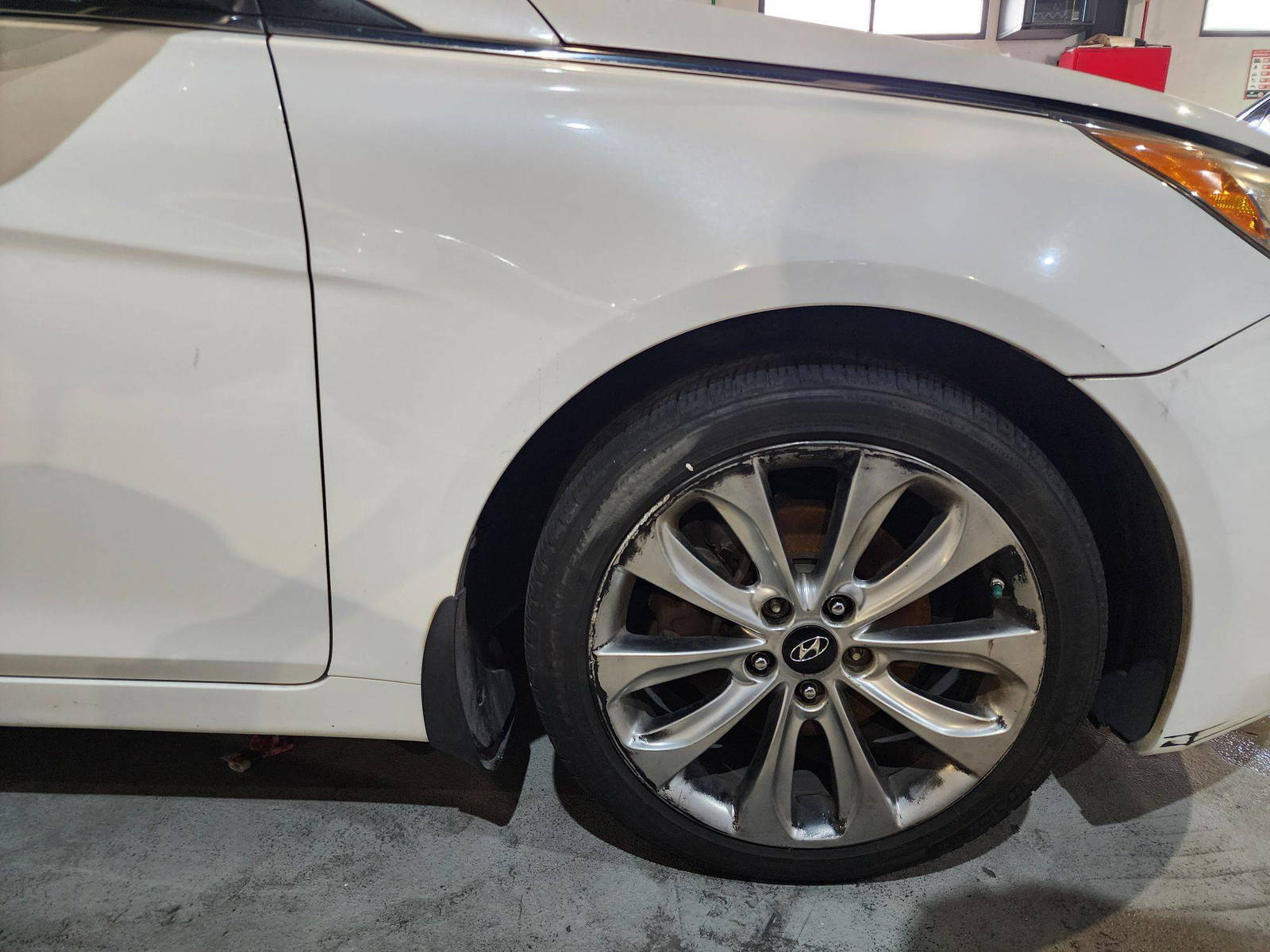 2013 HYUNDAI SONATA — 102712 Miles — Lot 42633575 — Al Quoz - Marhaba Auctions Used Cars - Image 12