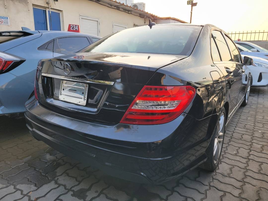 2014 MERCEDES BENZ C-250 — 99827 Miles — Lot R311365 — Main - Marhaba Auctions Used Cars - Image 4