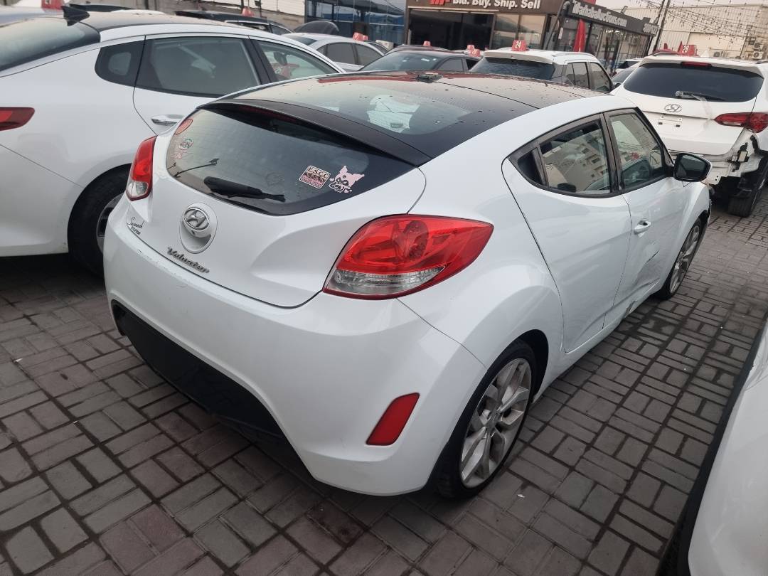 2015 HYUNDAI VELOSTER — 142076 Miles — Lot U238181 — Ind. 12 - Marhaba Auctions Used Cars - Image 4