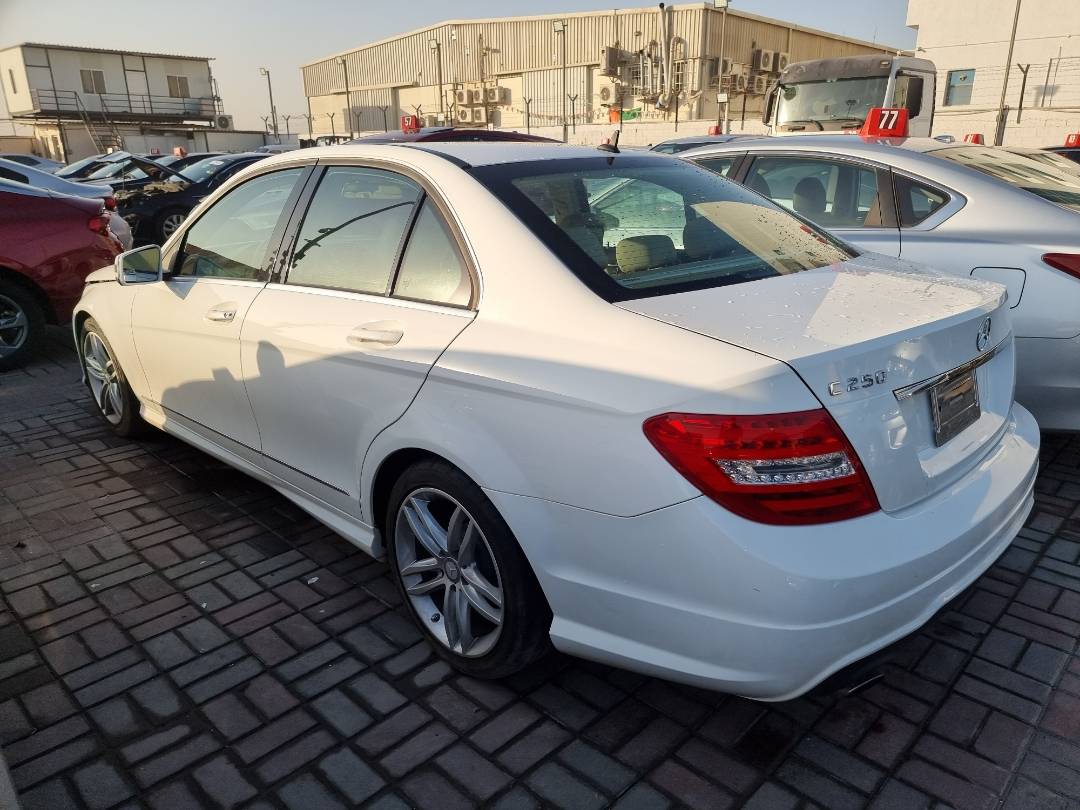 2014 MERCEDES BENZ C-250 — 47335 Miles — Lot 125487 — Ind. 12 - Marhaba Auctions Used Cars - Image 5