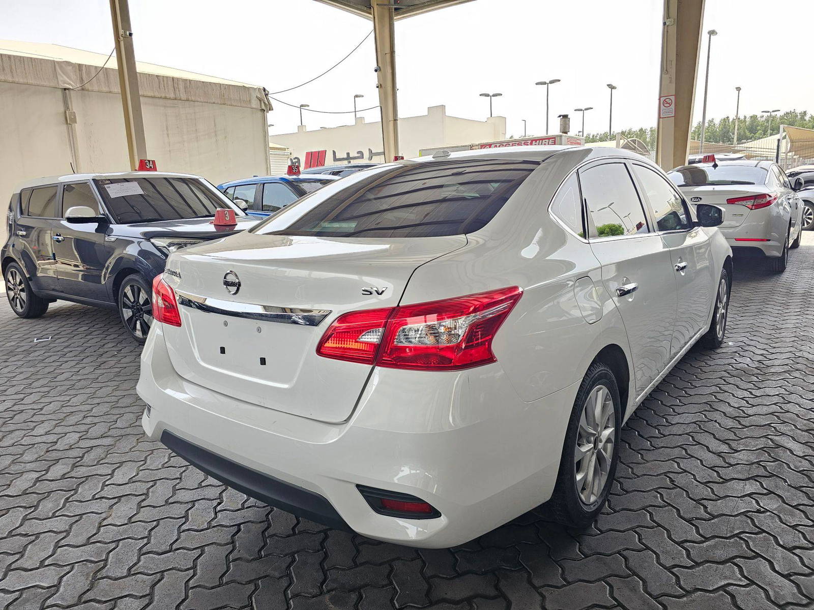 2017 NISSAN SENTRA — 185943 KM — Lot 43379785 — Souq - Marhaba Auctions Used Cars - Image 3