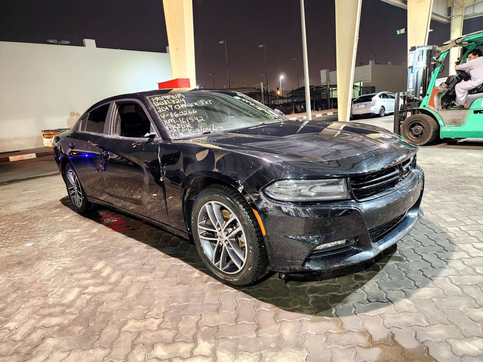 2019 DODGE CHARGER — 161542 Miles — Lot 12081724 — Souq - Marhaba Auctions Used Cars - Image 3