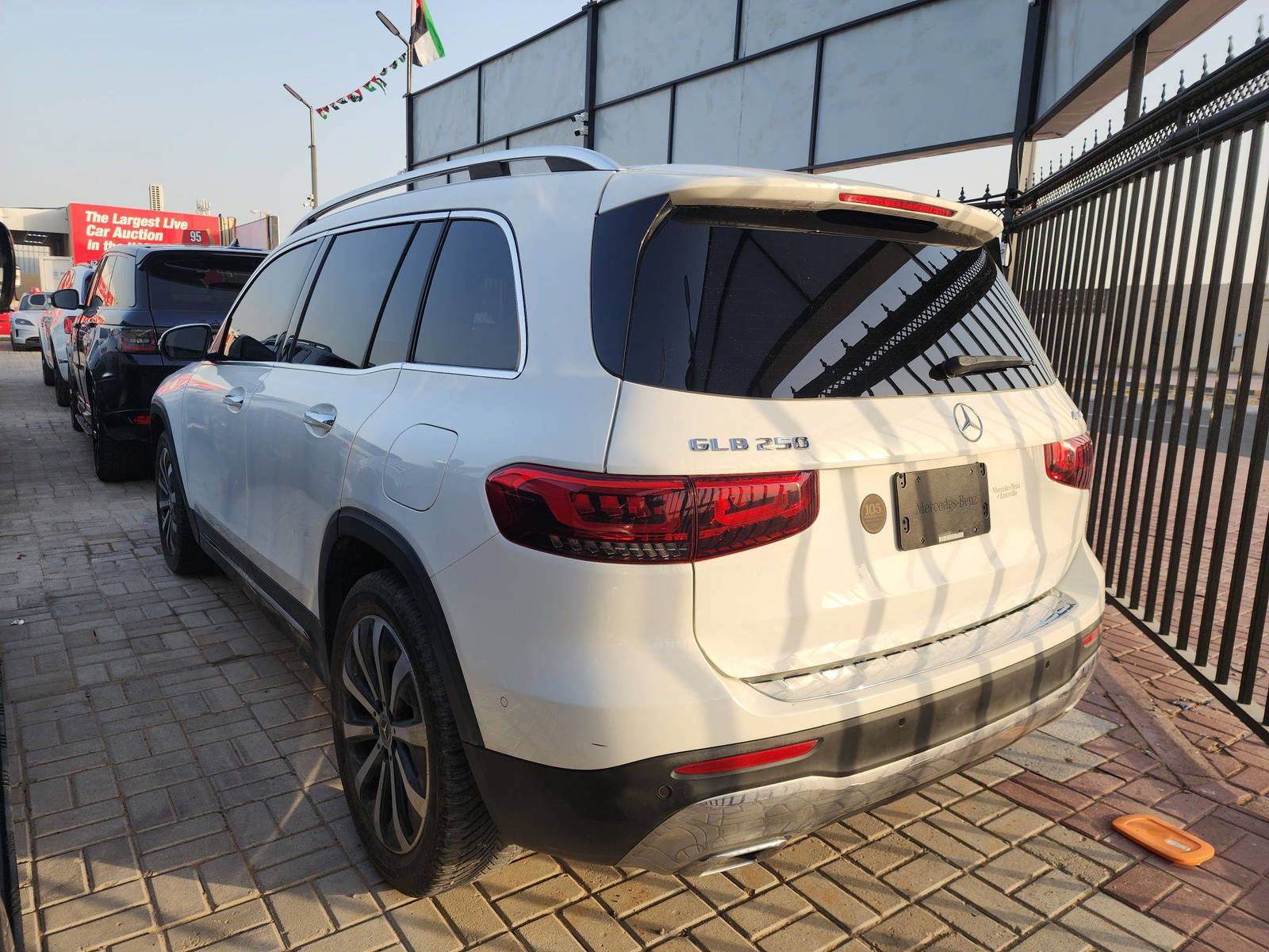 MERCEDES BENZ GLB 250 2022 - Marhaba Auction Used Cars - Image 5