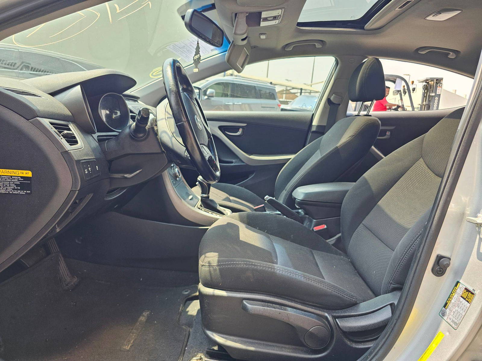 2016 HYUNDAI ELANTRA — 139545 Miles — Lot AE0GH729835 — Souq - Marhaba Auctions Used Cars - Image 9