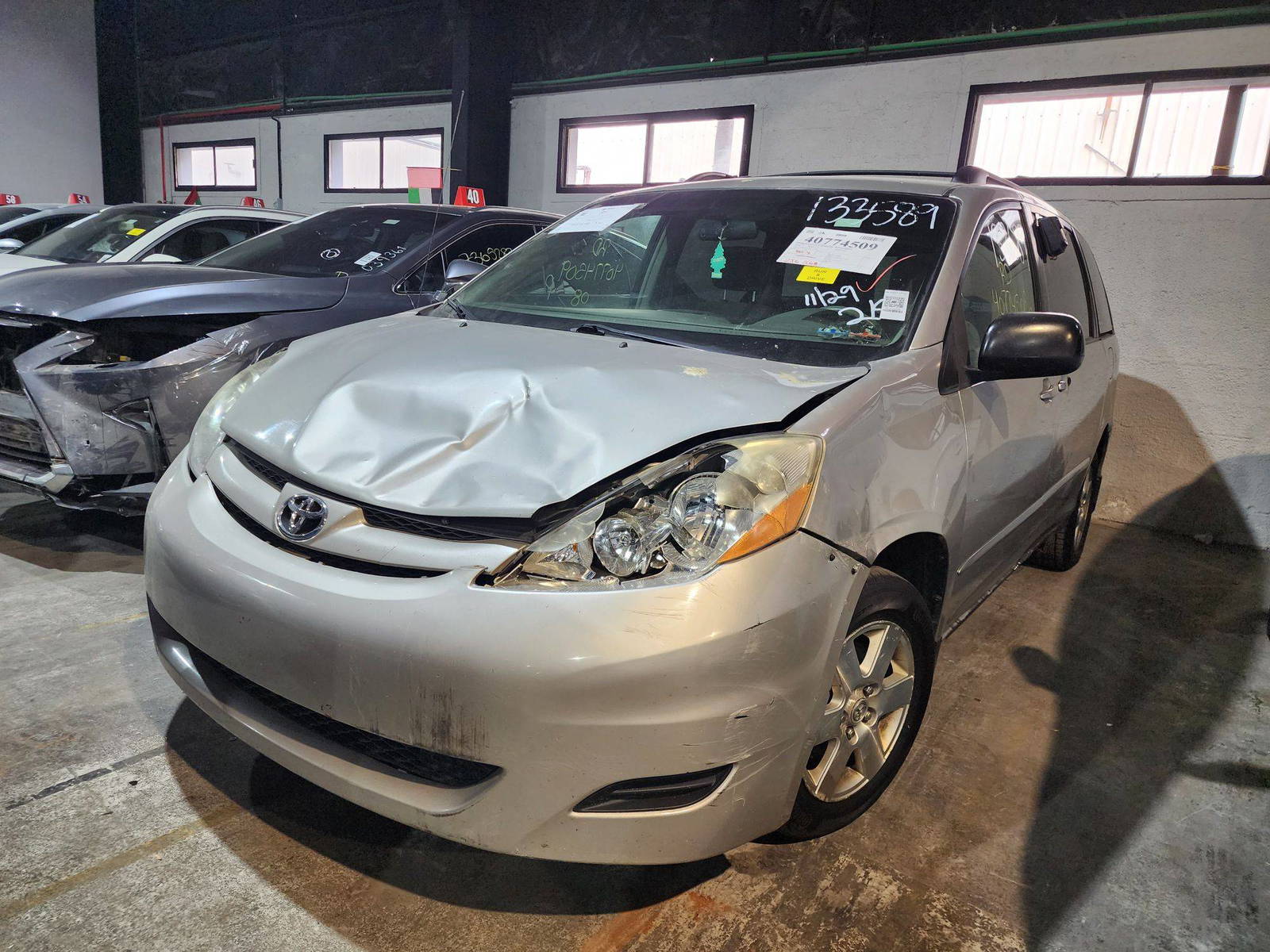 2008 TOYOTA SIENNA — 236268 Miles — Lot 33589 — Main - Marhaba Auctions Used Cars - Image 8