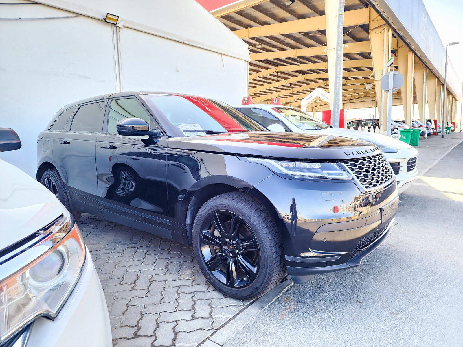 2020 LAND ROVER RANGE ROVER VELAR — 35087 Miles — Lot 9LA265292 — Souq - Marhaba Auctions Used Cars - Image 4