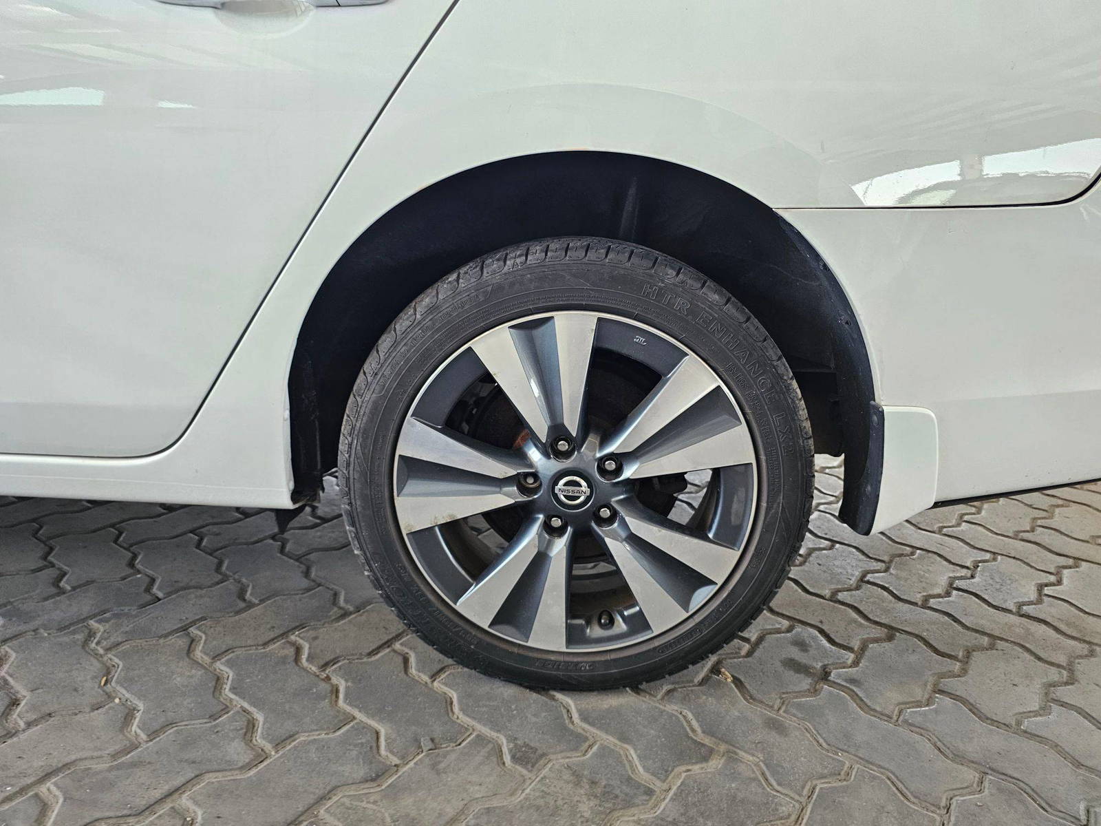 NISSAN SENTRA 2019 - Marhaba Auction Used Cars - Image 11