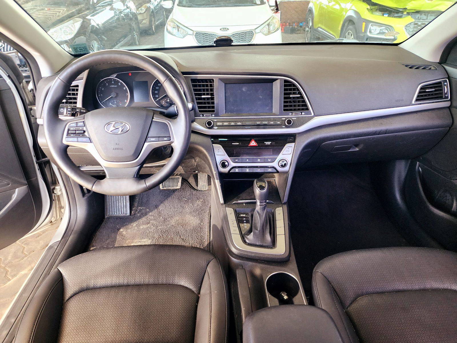 2016 HYUNDAI AVANTE — 69733 KM — Lot 018813 — Souq - Marhaba Auctions Used Cars - Image 7