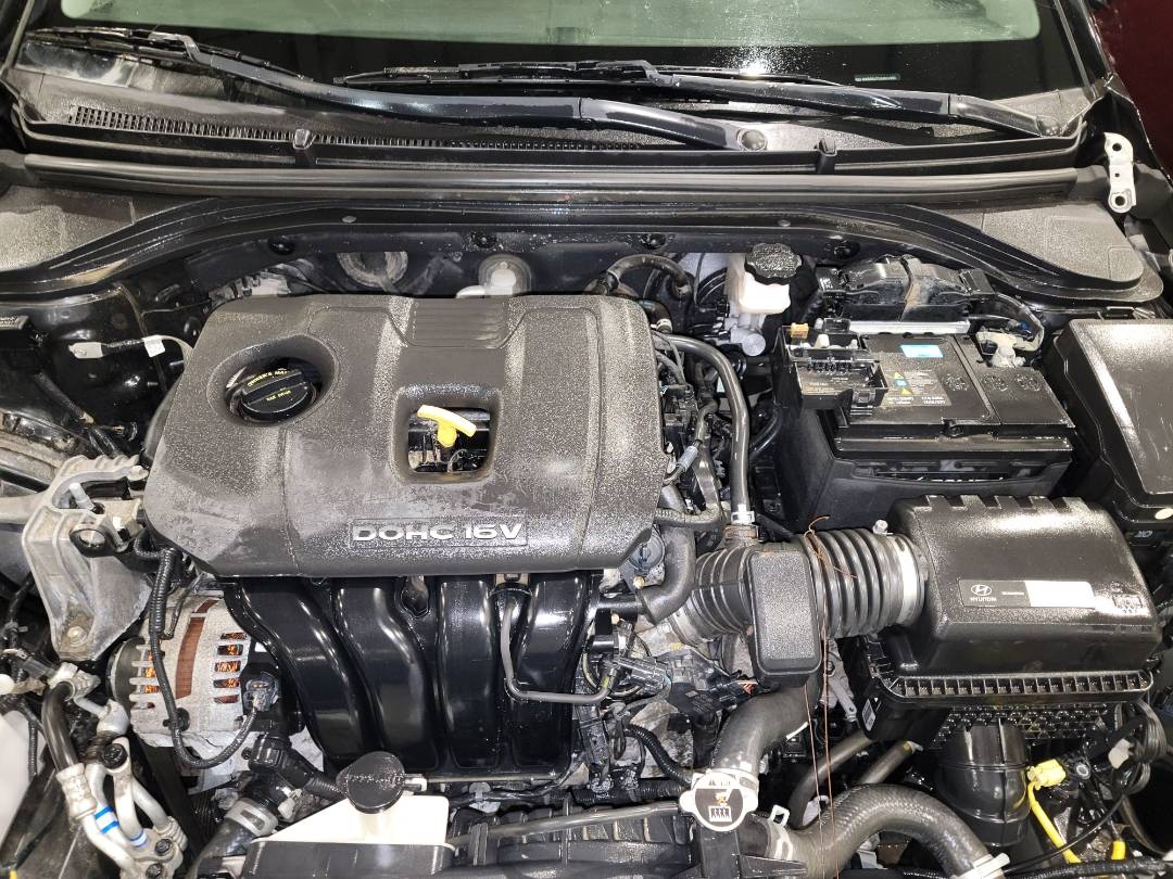 2018 HYUNDAI ELANTRA — 101880 KM — Lot 53412673 - Marhaba Auctions Used Cars - Image 9