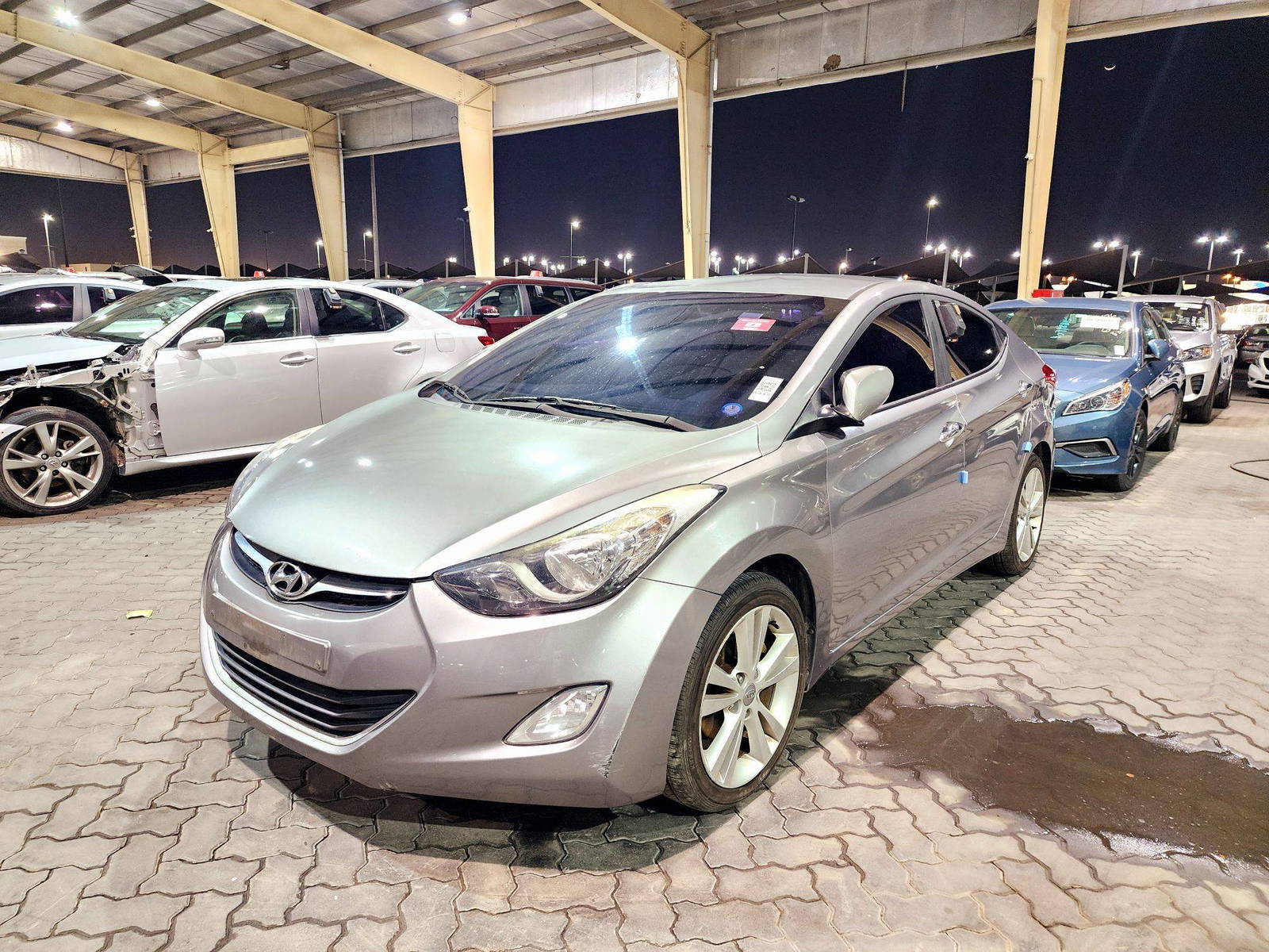 2011 HYUNDAI AVANTE — 221431 KM — Lot 70535 — Main - Marhaba Auctions Used Cars - Image 5