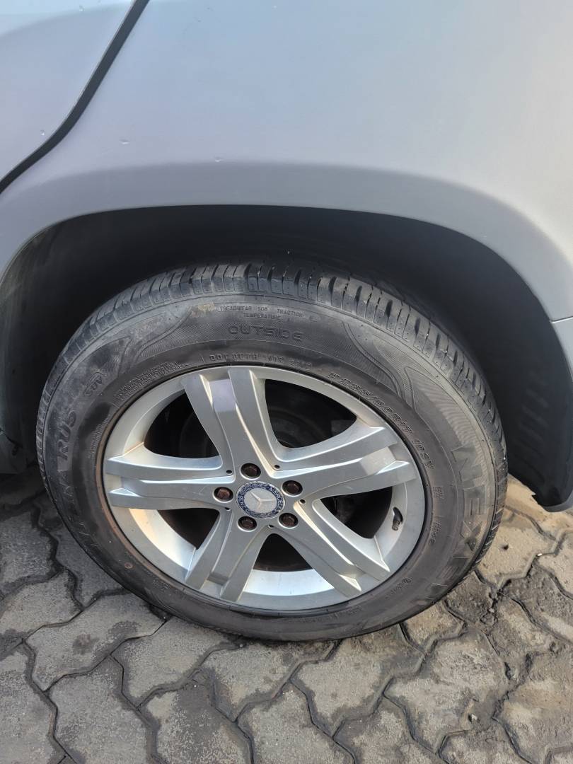 2012 MERCEDES BENZ GLK 220 — 244987 KM — Lot 908380 — Main - Marhaba Auctions Used Cars - Image 9