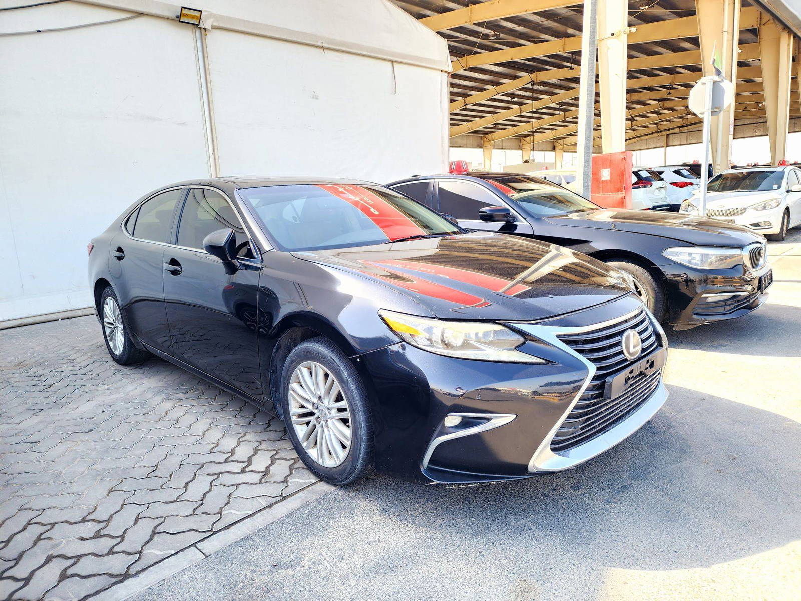 2018 LEXUS ES 350 — 619593 KM — Lot 3J2262563 — Souq - Marhaba Auctions Used Cars - Image 4