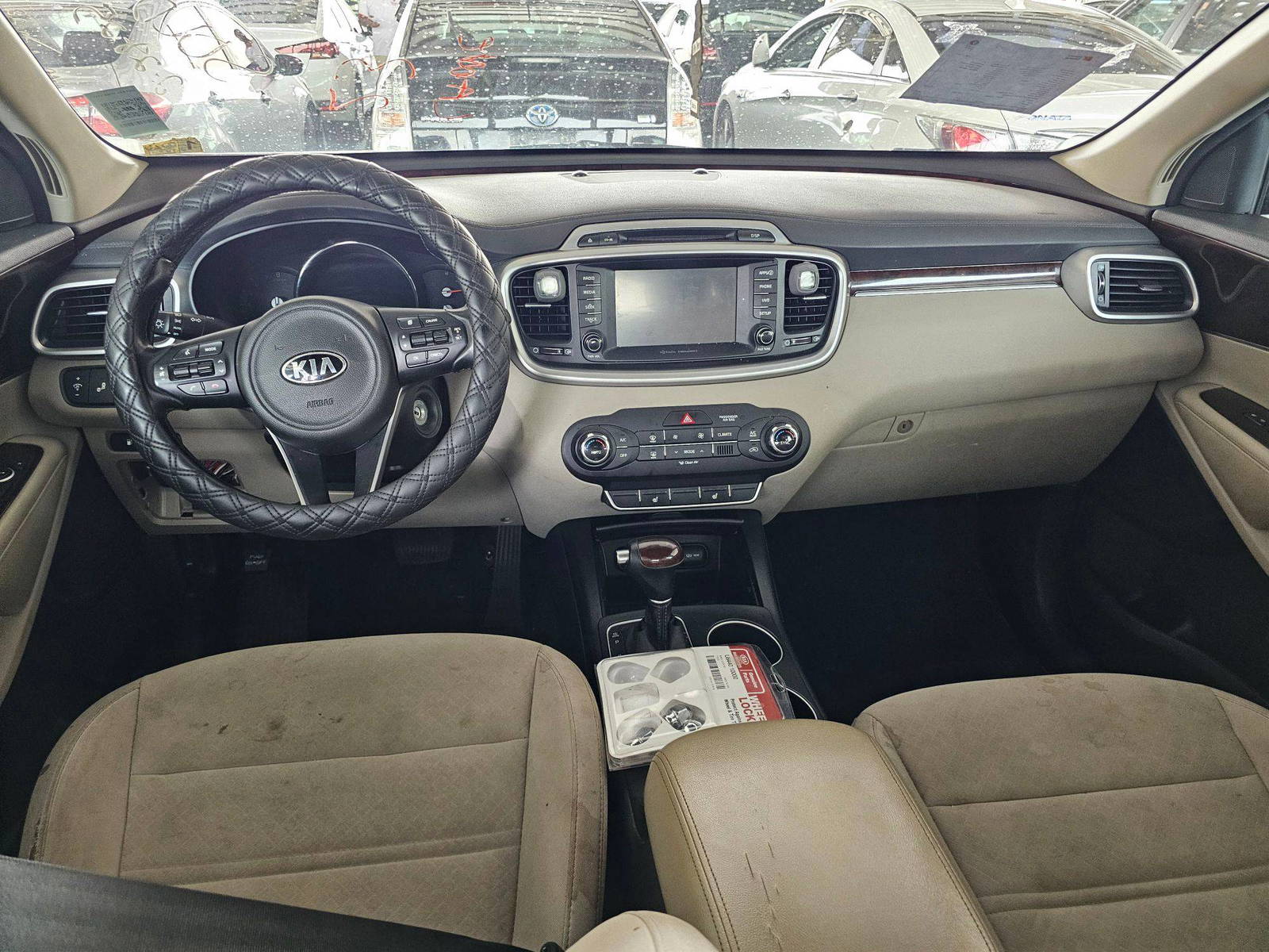 2017 KIA SORENTO — 202100 Miles — Lot 809822 — Souq - Marhaba Auctions Used Cars - Image 7