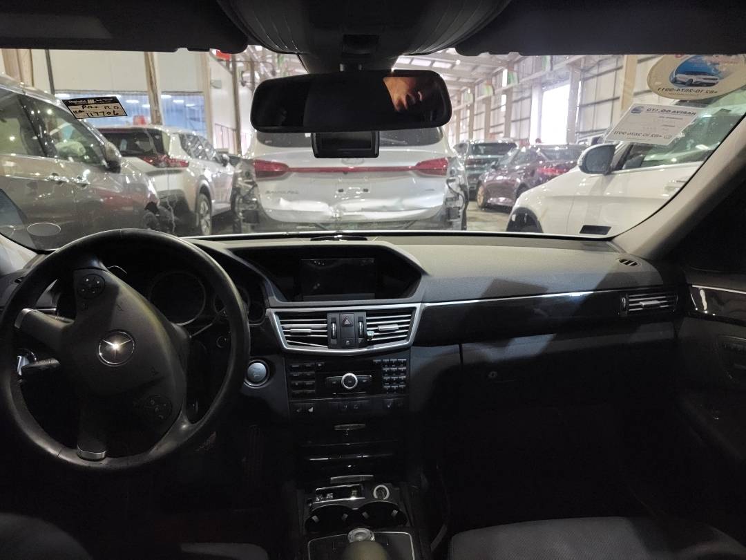 2010 MERCEDES BENZ E 350 — 117406 KM — Lot 172534 — Main - Marhaba Auctions Used Cars - Image 7