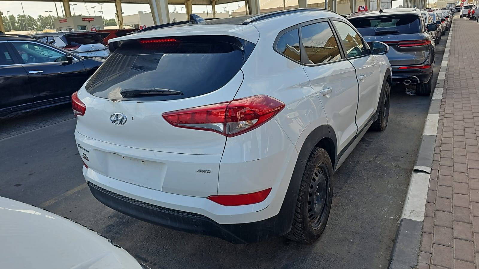 HYUNDAI TUCSON 2018 - Marhaba Auction Used Cars - Image 10