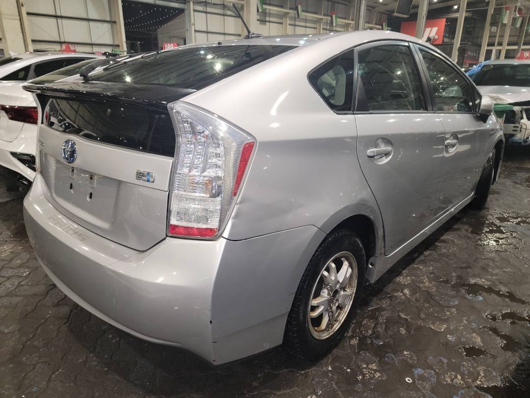 2010 TOYOTA PRIUS — 196649 Miles — Lot 37623093 - Marhaba Auctions Used Cars - Image 3