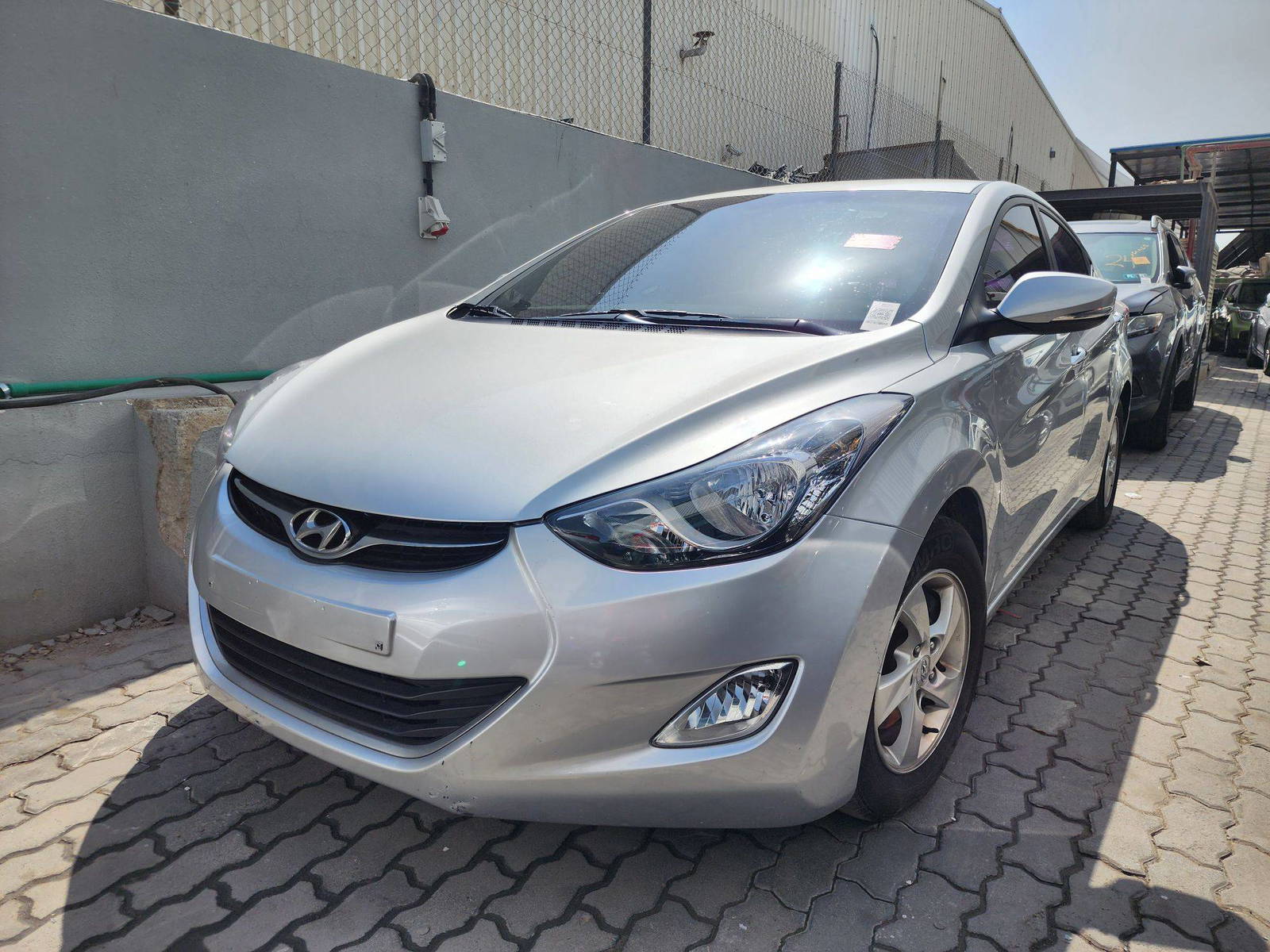 2011 HYUNDAI AVANTE — 191160 KM — Lot 132430 — Al Quoz - Marhaba Auctions Used Cars - Image 4