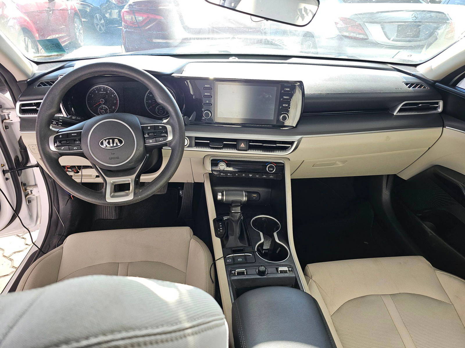 2021 KIA K5 — 102081 Miles — Lot G032349 — Souq - Marhaba Auctions Used Cars - Image 8