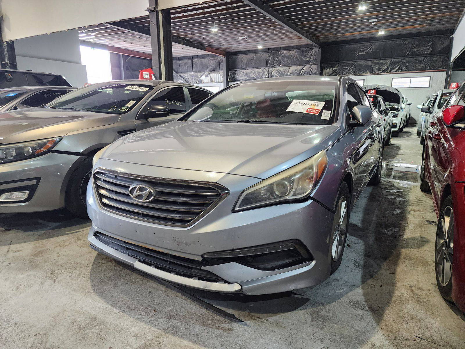 2015 HYUNDAI SONATA — 179499 Miles — Lot 118366 — Al Quoz - Marhaba Auctions Used Cars - Image 4
