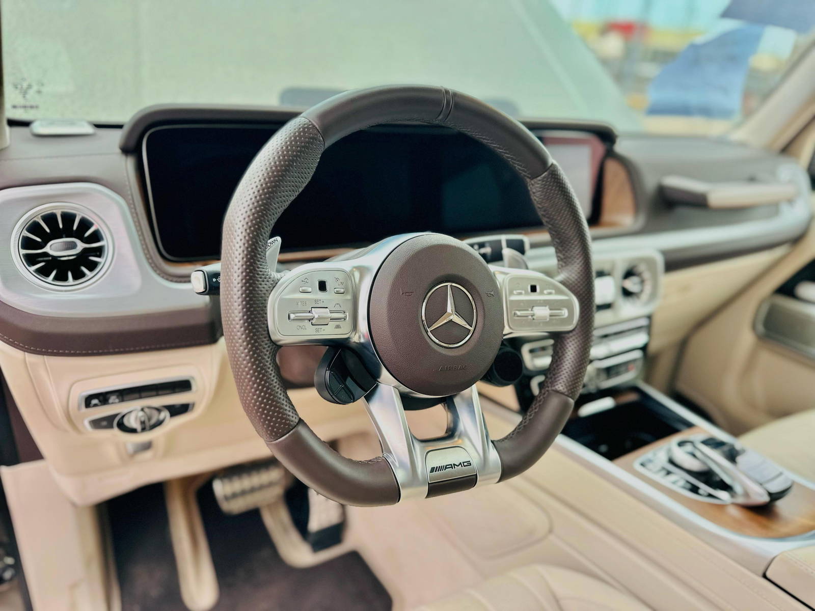 2023 MERCEDES BENZ AMG G63 — 12558 KM — Lot 78173 — Al Quoz - Marhaba Auctions Used Cars - Image 13