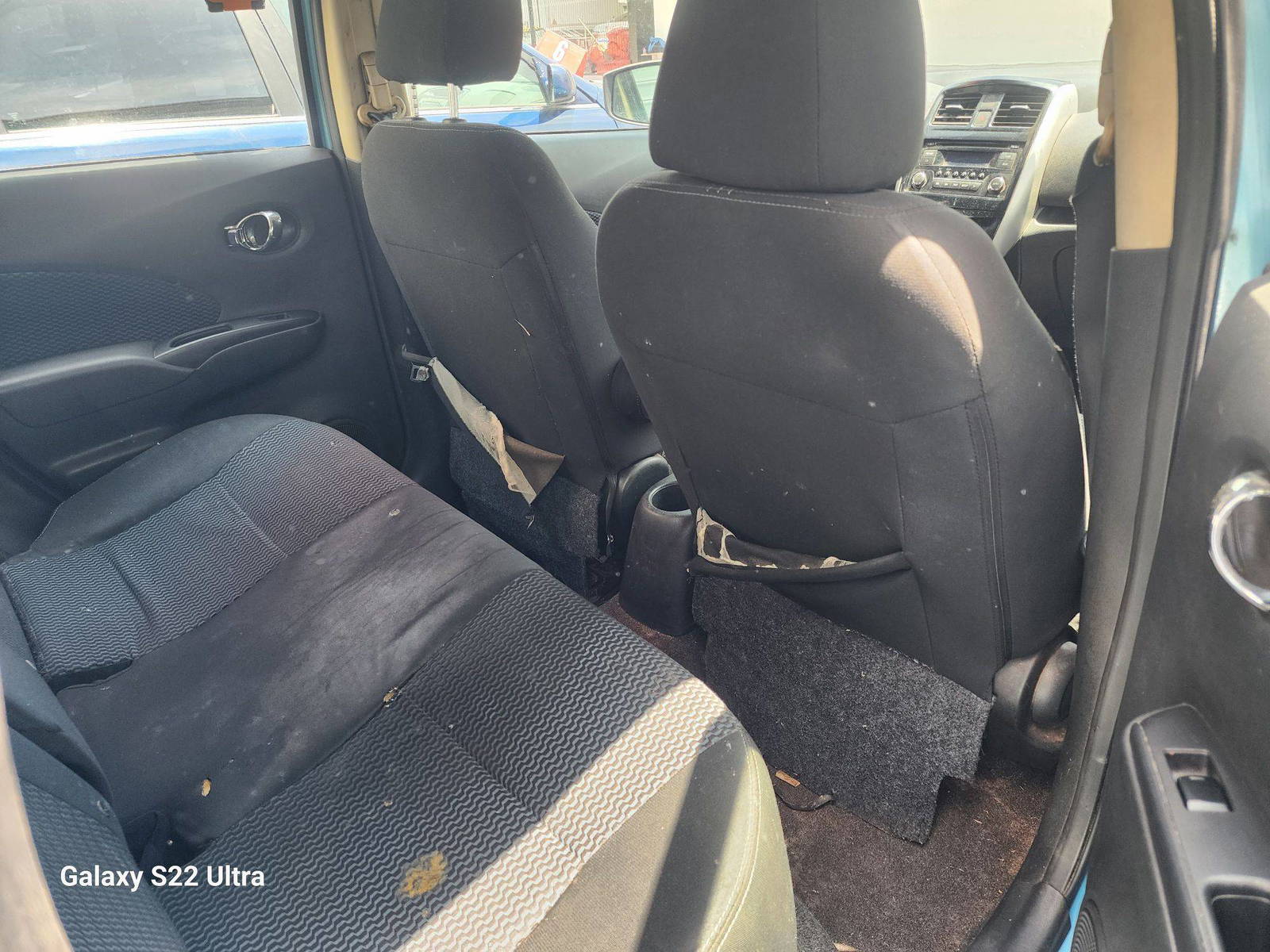 2015 NISSAN VERSA NOTE — 198219 Miles — Lot 353750 - Marhaba Auctions Used Cars - Image 5