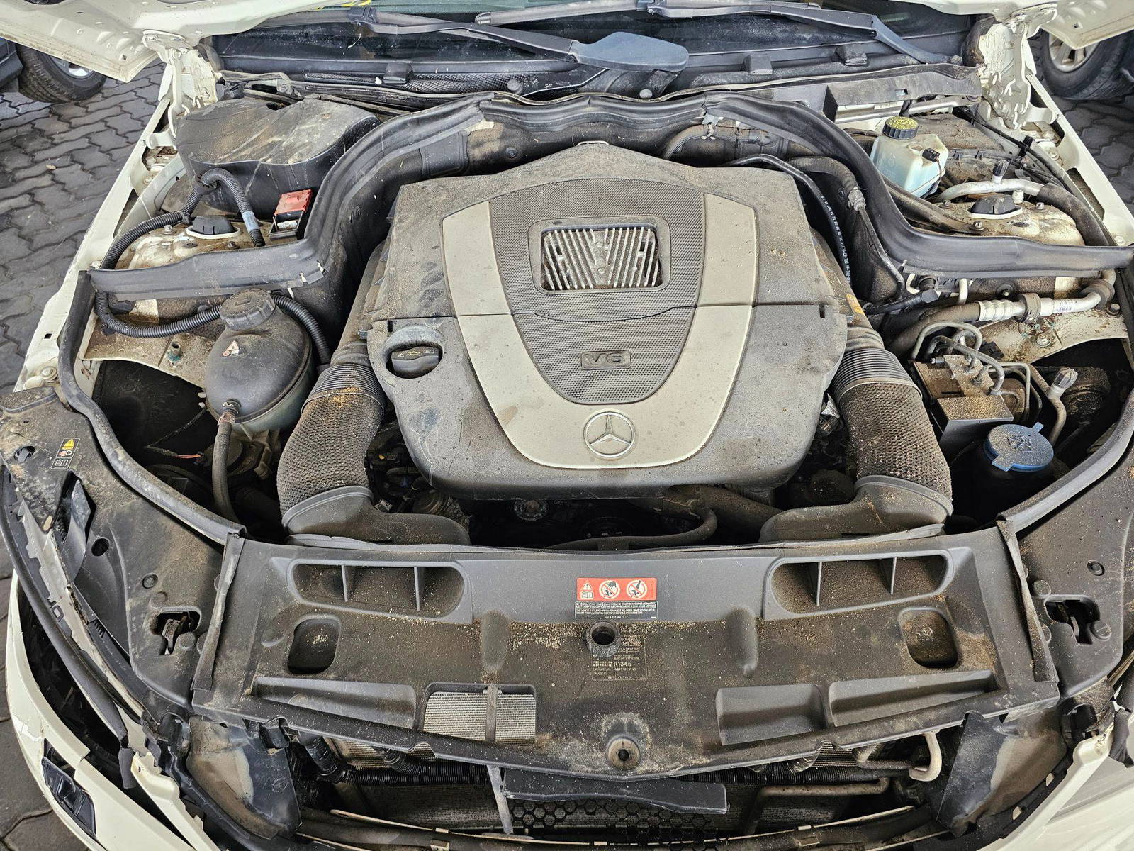 MERCEDES BENZ C300 2010 - Marhaba Auction Used Cars - Image 12