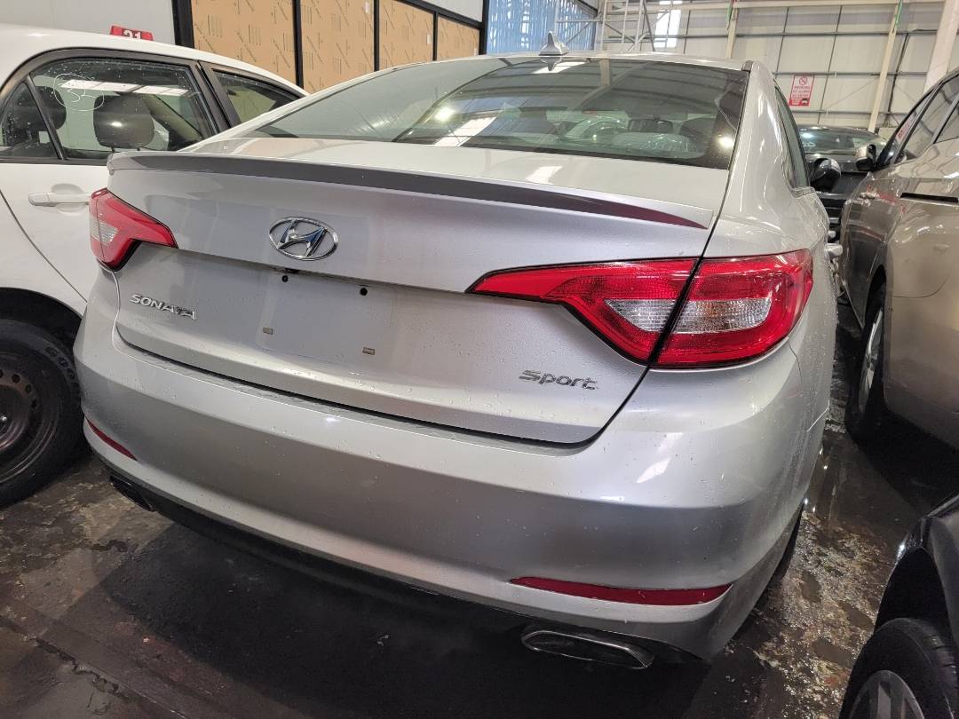 2015 HYUNDAI SONATA — 172247 Miles — Lot 7FH029353 — Main - Marhaba Auctions Used Cars - Image 9