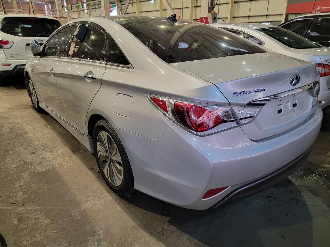 2015 HYUNDAI SONATA — 102526 Miles — Lot 3054665 — Main - Marhaba Auctions Used Cars - Image 4