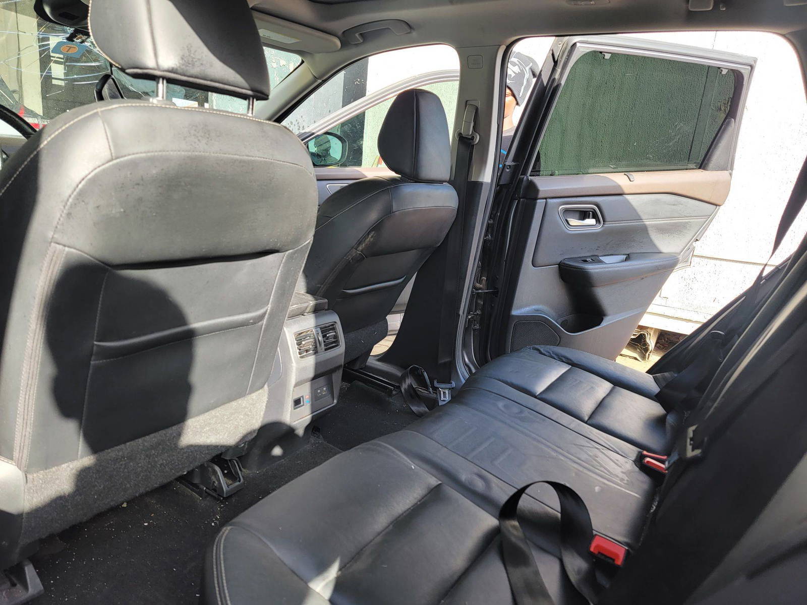 NISSAN ROGUE 2021 - Marhaba Auction Used Cars - Image 7