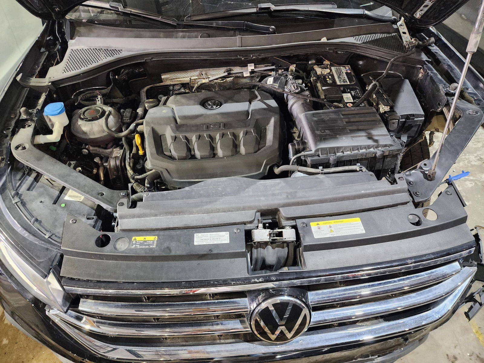 2023 VOLKSWAGEN TIGUAN — 21789 Miles — Lot M090323 — Al Surrah - Marhaba Auctions Used Cars - Image 13