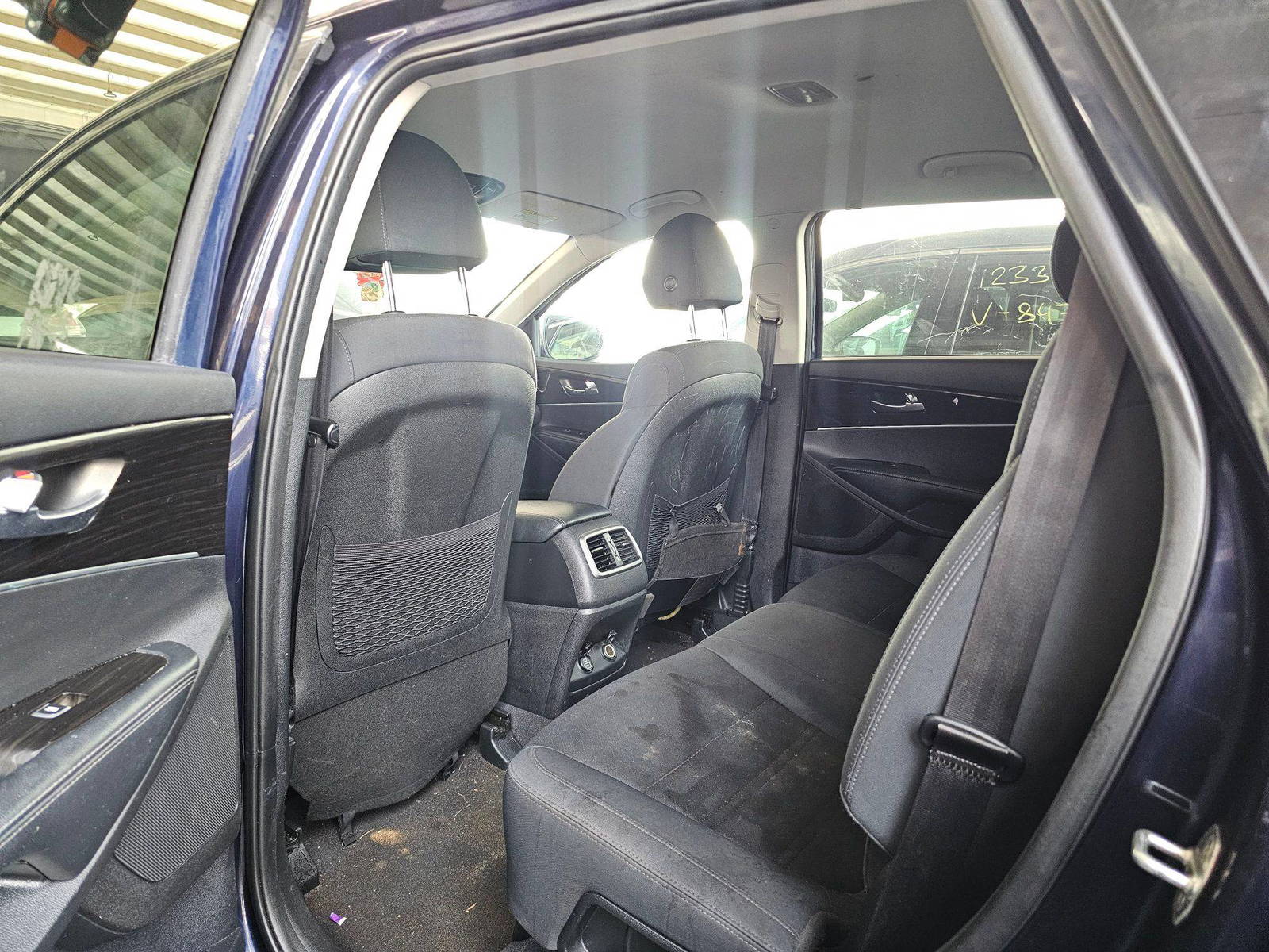 2020 KIA SORENTO — 107794 Miles — Lot 41784142 — Souq - Marhaba Auctions Used Cars - Image 6