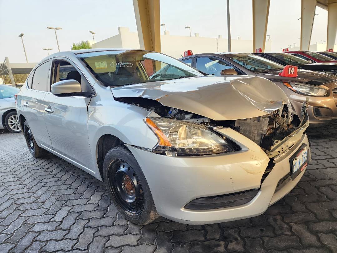 2014 NISSAN SENTRA — 170942 KM — Lot 693507 — Ind. 12 - Marhaba Auctions Used Cars - Image 4